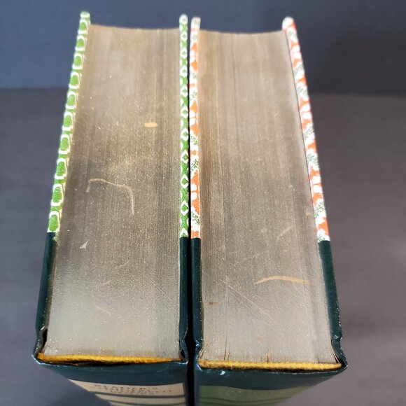 2 Beautiful Vintage Green HB Readers Digest Condensed Books Riser Decor - Picture 9 of 9